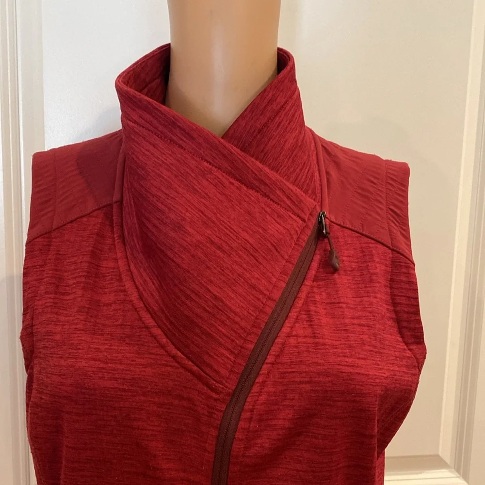 macpac vest - Picture 3 of 8